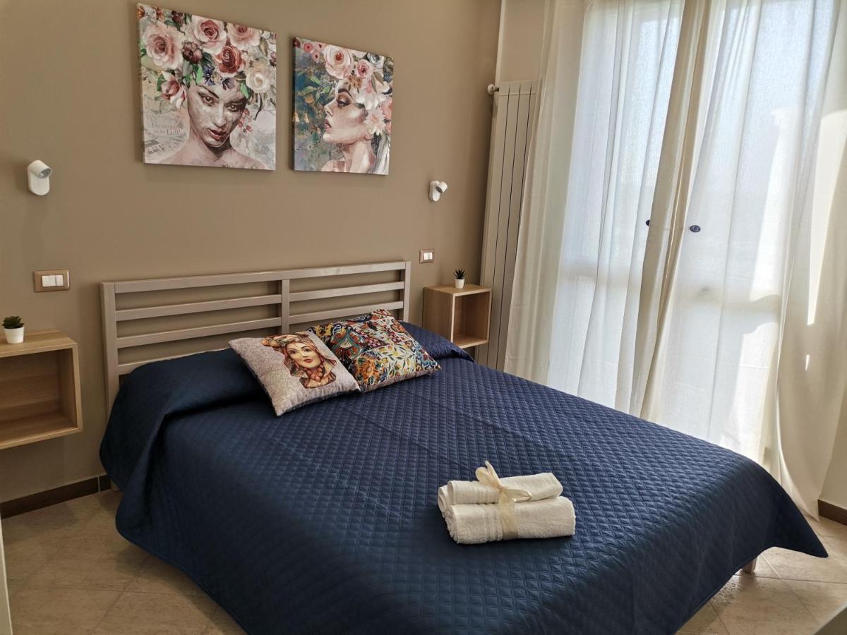 Le Metro Bed & Breakfast คารินิ ภายนอก รูปภาพ