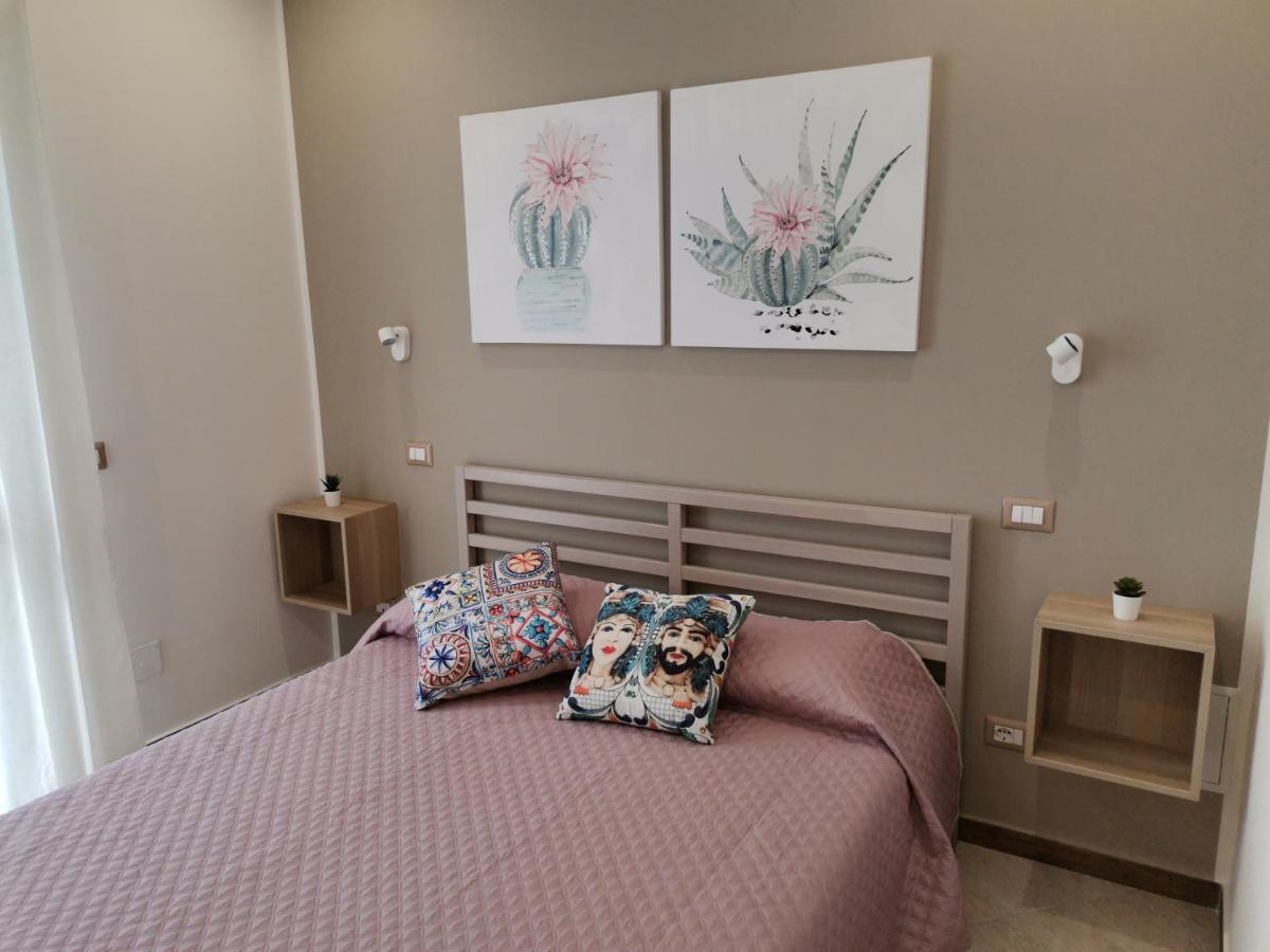 Le Metro Bed & Breakfast คารินิ ภายนอก รูปภาพ